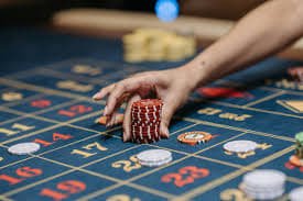 Ninja vs Samurai live dealer table interface on mobile phone